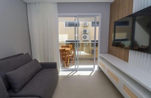 Sao Jose Apartamento | Nassau 203 - Excelente apartamento - Finamente mobiliado e decorado - À poucos metros da praia - (Consultar serviços de roupa de cama e banho)