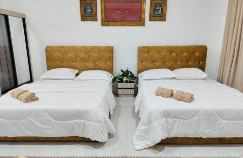 Temerloh Casa | NASUHA HOMESTAY 1 TEMERLOH Semi-D House, 2 Bedroom, 3 Bathroom, 3 Unit Aircond, Free Wifi and Netflix, Near Hospital with Private Pool
