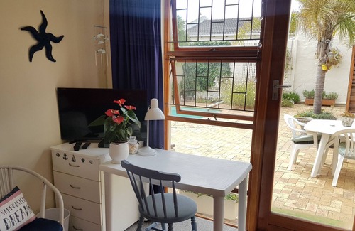 Edgemead Casa | Nat-Art Accommodation
