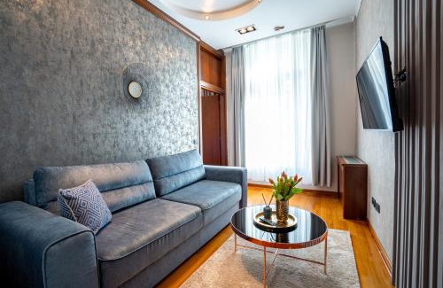 Kosancicev Venac Hotel | NATALI Luxury suites