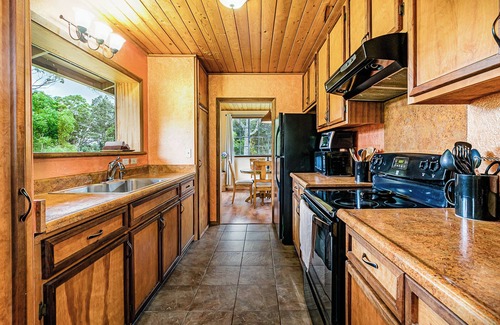Royal Hawaiian Estates Casa | Nate's Place - Your Volcanoes National Park Getaway