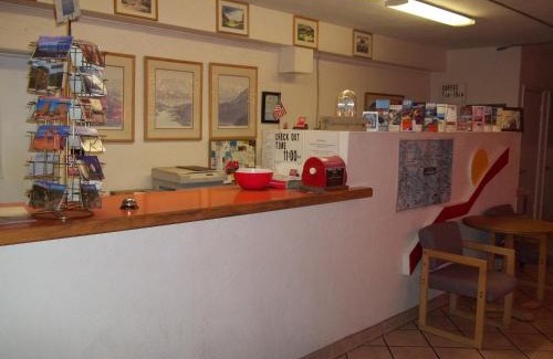Cortez Hotel | National 9 Inn Sand Canyon