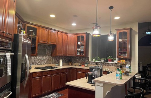 Fort Washington Casa | National Harbor- DC Suburbs- 3 bedrooms-Driveway