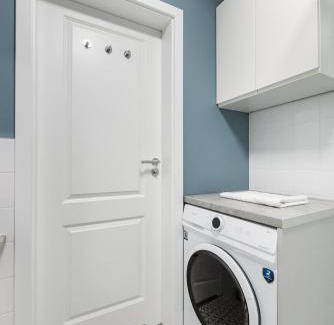 Saska Kepa Apartamento | National Stadium Chic Studio by BookingHost