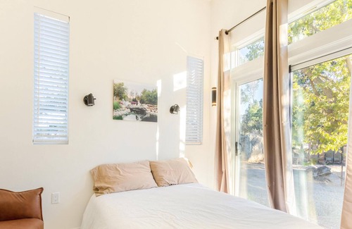 Temecula Cabina | Native Falls Cabin (2BR Modern) - 2 bedroom, 1 bath Deluxe Cabin