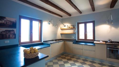 Castellabate Casa | Natursteinvilla mit Meerblick , 2km über dem Meer-Cilentissimo