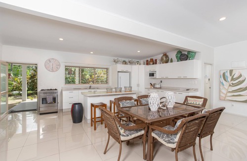 Takitumu District Villa | Natura Beach Pool Villa 2