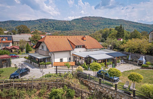 Marindol Apartamento | Natura Kolpa Apartment, Adlešiči, Slovenia