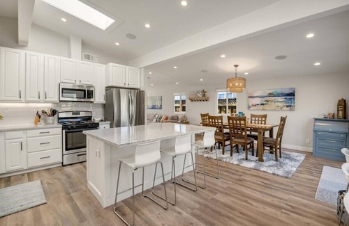 Westside Santa Cruz Casa | Natural Bridges/West Cliff Drive+EV Charging+Gorgeous Remodel