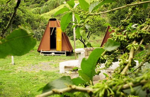 Baños de Agua Santa Cabina | Natural Garden Glamping
