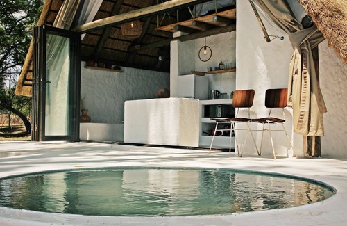 Mookgopong Casa | Natural Hot Spring bungalow in Limpopo