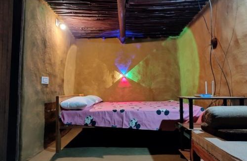 Kanthalloor Chalet De Esquí | Natural mudhouse