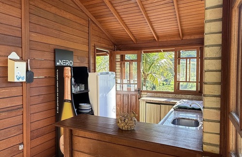 Camboriu Casa | Natural Refuge in Balneário Camboriú: Beach, Beach Tennis and Pool in Harmony