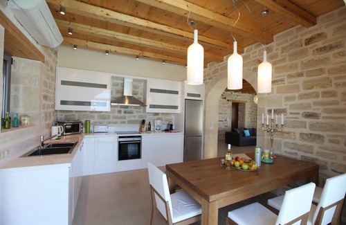 Atsipópoulon Villa | Piedra natural - Villa Lemoni con una vista fantástica y piscina