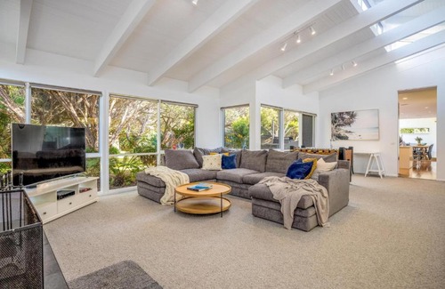 Blairgowrie Casa | Naturally Blairgowrie - check out 5pm Sunday
