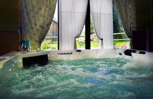 Montbray Casa | Naturally-Calm - Vue Montagne jaccuzzi sauna