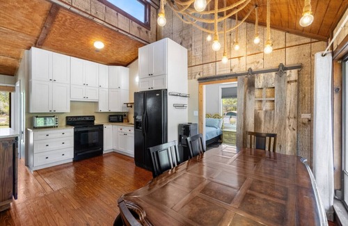 Cedar Key Casa | Nature at it's best with the room to explore it