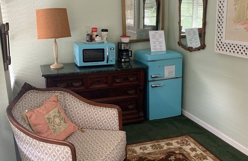 Inglis Casa | Nature Coast Inn and Cottages