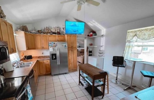 Weeki Wachee Gardens Casa | Nature Coast Retreats in beautiful Weeki Wachee, Florida