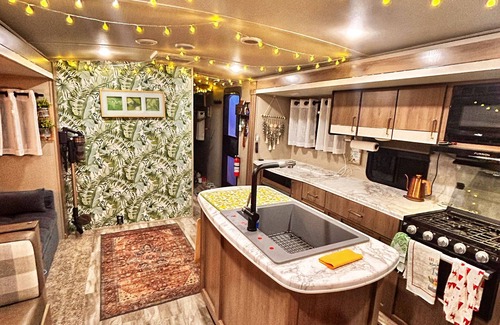 Wisconsin Dells Casa | Cozy RV in Awesome Wisconsin Dells