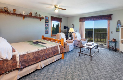 Cedar Cama Y Desayuno | Nature Getaway, Menu breakfast served in your room