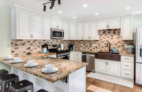 Ramona Casa | Nature Getaway with Game Room, Fire pit & Hot tub