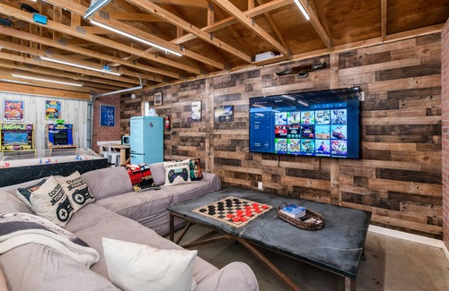 Ramona Casa | Nature Getaway with Game Room, Fire pit & Hot tub