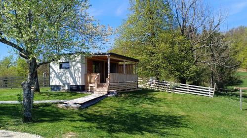 Dane Casa | Nature Getaway with Private Sauna, Wooden Soaking Hot Tub & Champagne Welcome