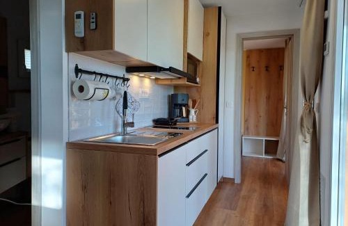 Dane Casa | Nature Getaway with Private Sauna, Wooden Soaking Hot Tub & Champagne Welcome