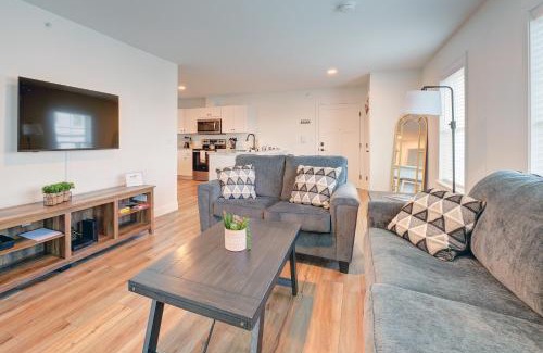 Auburn Apartamento | Nature Immersion Tranquil 2-BR Gem Auburn, ME, 2BD, 1BA with Free Parking & WiFi