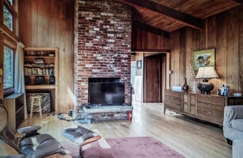 Wellfleet Casa | Nature Lover's Nest