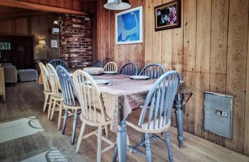 Wellfleet Casa | Nature Lover's Nest