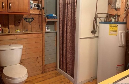 Readfield Cabina | Nature Lovers' Paradise: A Rustic 1BR Cabin w/ shared access to Lovejoy Pond