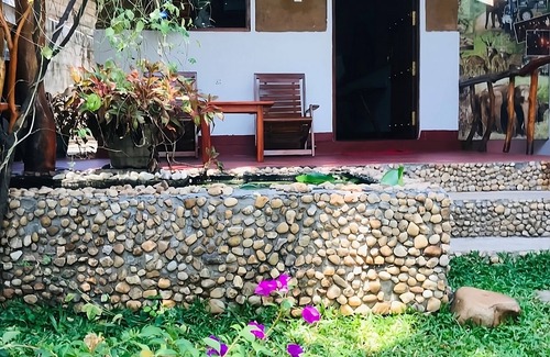 Udawalawa Cabaña | Nature Lovers Safari Resort: Cozy cottages, wildlife and unforgettable safaris.