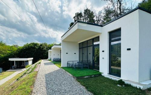 Eselnita Cabina | Nature Nook