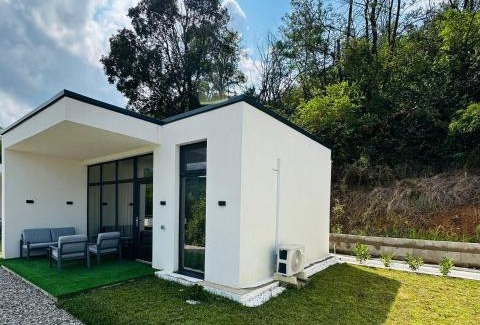 Eselnita Cabina | Nature Nook