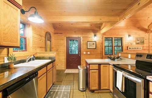 Eureka Springs Casa | Pattersons Cabin-Nature Retreat-10 Mi to DT