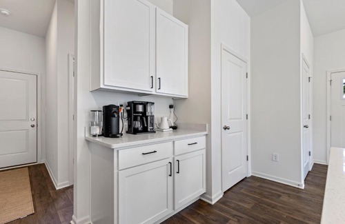 Solon Mills Casa | Nature Retreat: Tranquil Townhome Haven