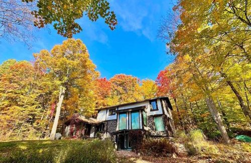 Cantley Chalet De Esquí | Nature Retreat w/Sunroom Gazebo