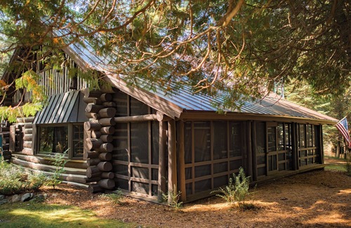 Mayfield Casa | Nature's Beauty Loft Forks River Lodge