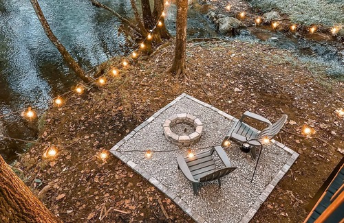 Cave Spring Cabina | Nature's Cedar Creek Getaway