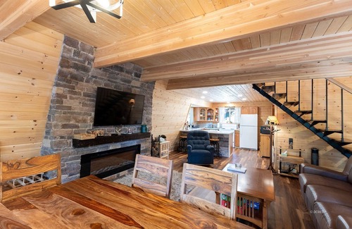 Meadow View Heights Cabina | Nature's Charm