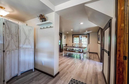 Wellsboro Cabina | Nature's Edge | Riverfront Access + Fire Pit!