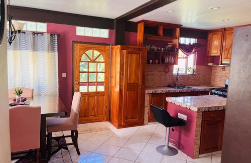 Roseau Casa | Nature's Luxurious Living