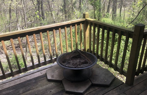 Hillsboro Cabina | Nature's Nook Cabin