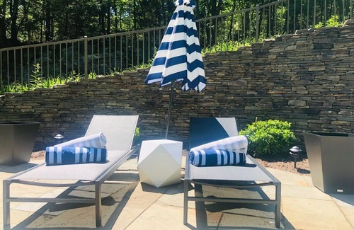 West Simsbury Villa | Nature's Oasis - 15 Mins to Ski Resort