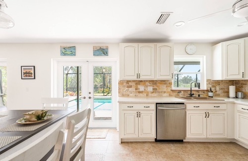 Oakland Hills Casa | Nature's Splendor! Lovely Setting.