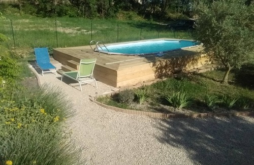 Peypin-d'Aigues Casa | VILLA CON PISCINA EN LA NATURALEZA