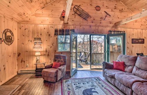 Whittier Casa | Natures Retreat with Hot Tub 7 Mi to Bryson City