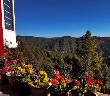 Mukteshwar Apartamento | Naturescape Villa with Terrace